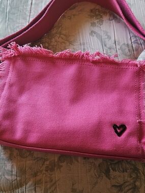 Prenelove Pink Canvas Shoulder Bag with Heart Accent